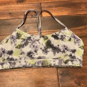 Lululemon sports bra